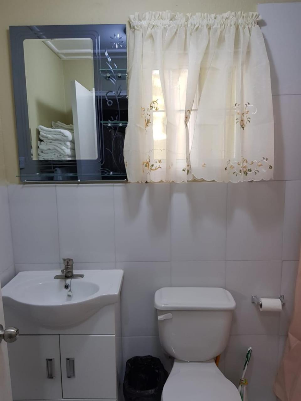 Orchid Cottage Кингстън Стая снимка